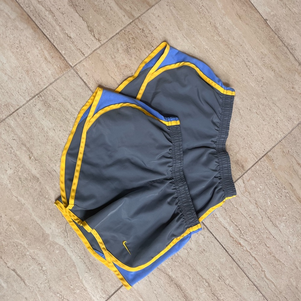 Nike shorts small